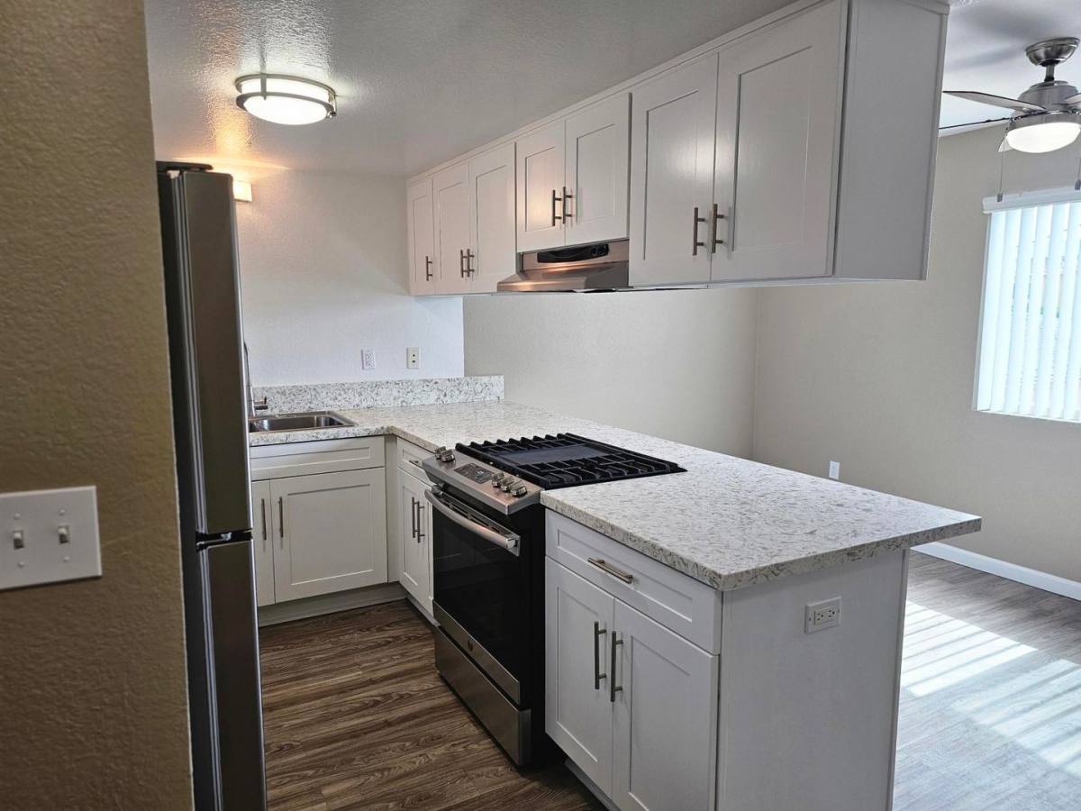 Townhouse for rent at 1300 Holly Ave, Imperial Beach, CA 91932