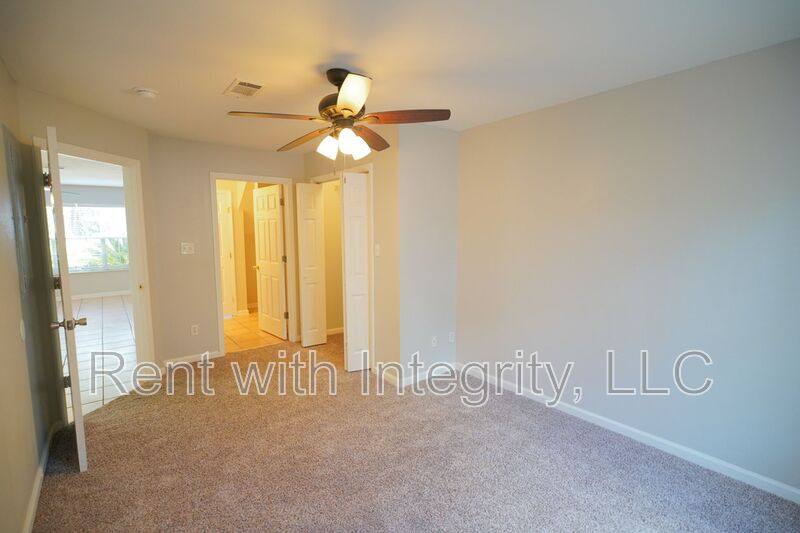 Townhouse for rent at 859 W Brevard St 2, Tallahassee, FL 32304