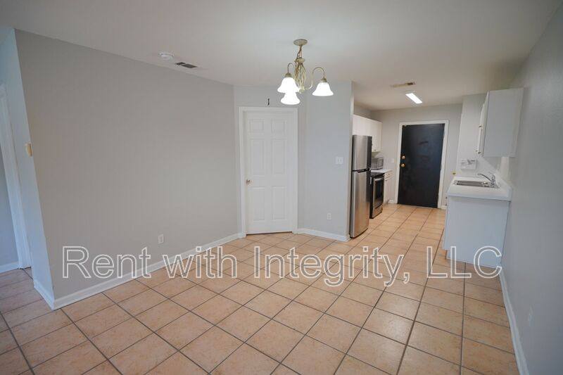 Townhouse for rent at 859 W Brevard St 2, Tallahassee, FL 32304