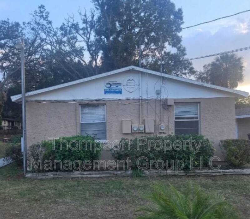 Apartment for rent at 9415 Grandfield Rd, Thonotosassa, FL 33592