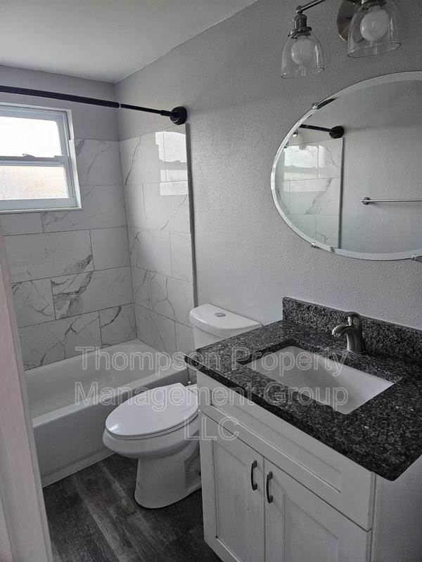 Apartment for rent at 9415 Grandfield Rd, Thonotosassa, FL 33592