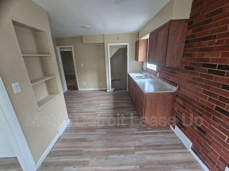 House for rent at 11035 Worden St, Detroit, MI 48224