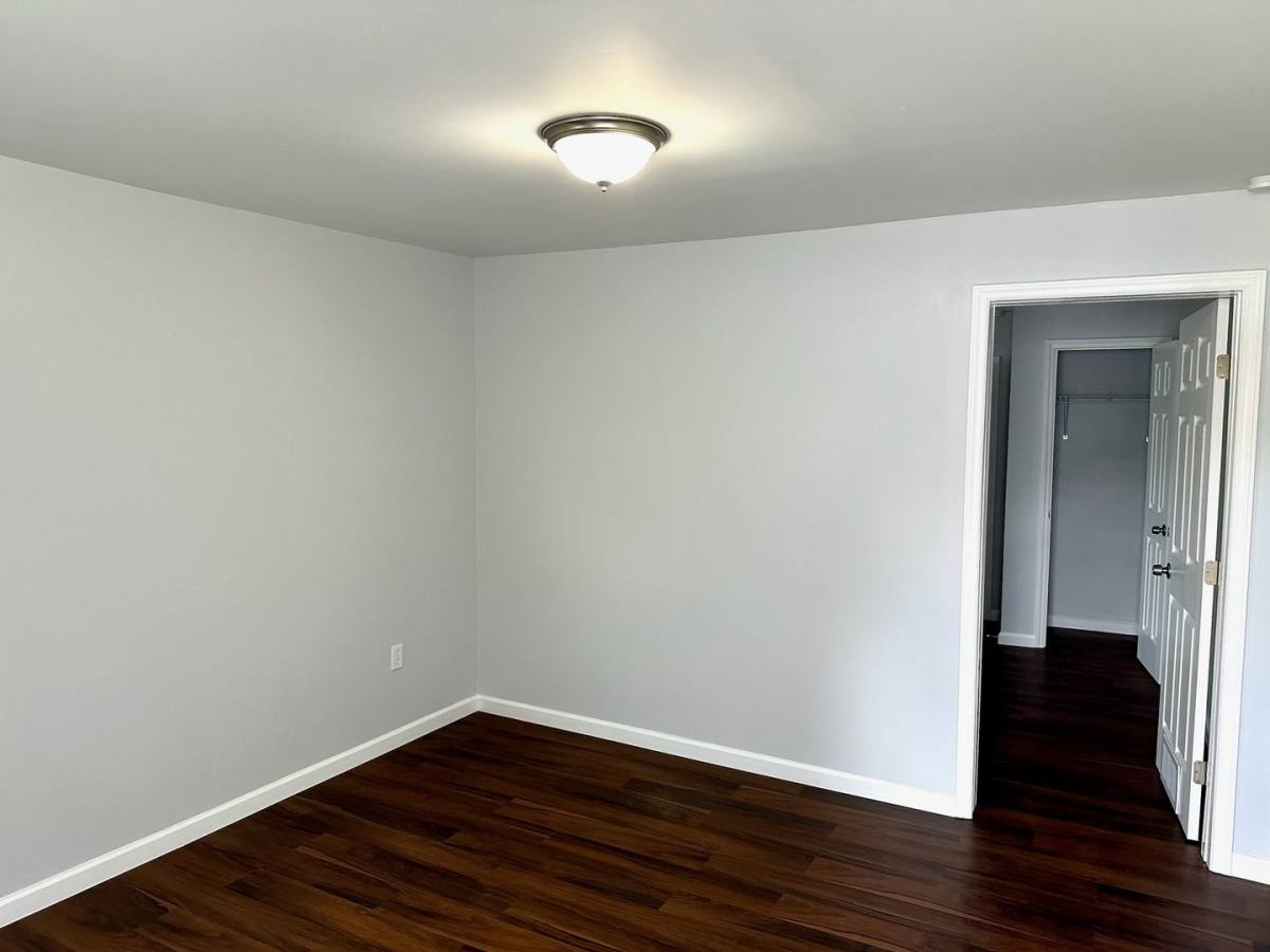 Apartment for rent at 812 Lamont St, Johnson City, TN 37604