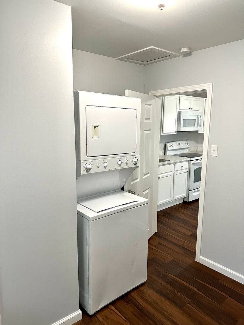 Apartment for rent at 812 Lamont St, Johnson City, TN 37604