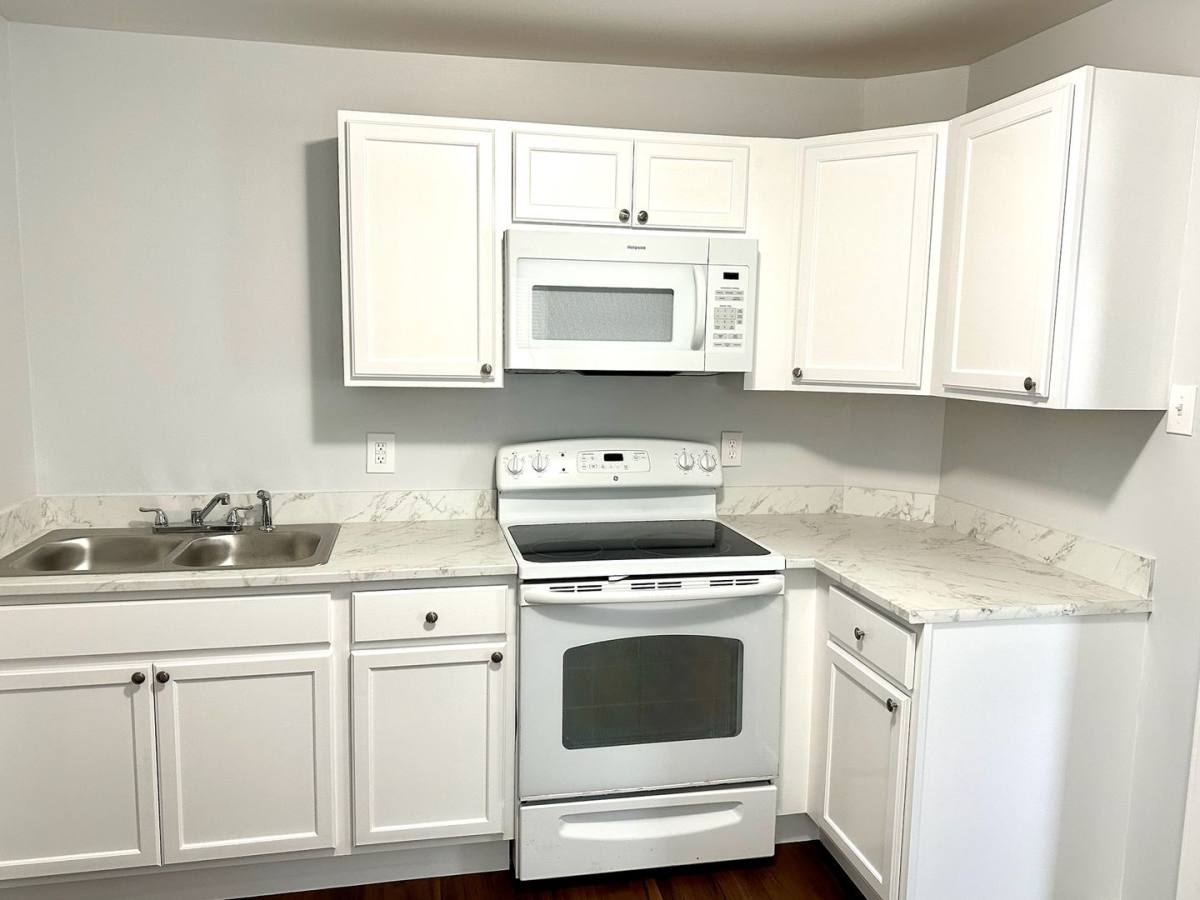 Apartment for rent at 812 Lamont St, Johnson City, TN 37604
