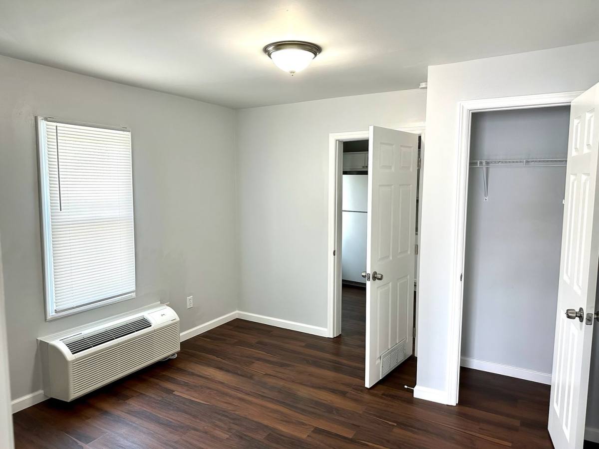 Apartment for rent at 812 Lamont St, Johnson City, TN 37604