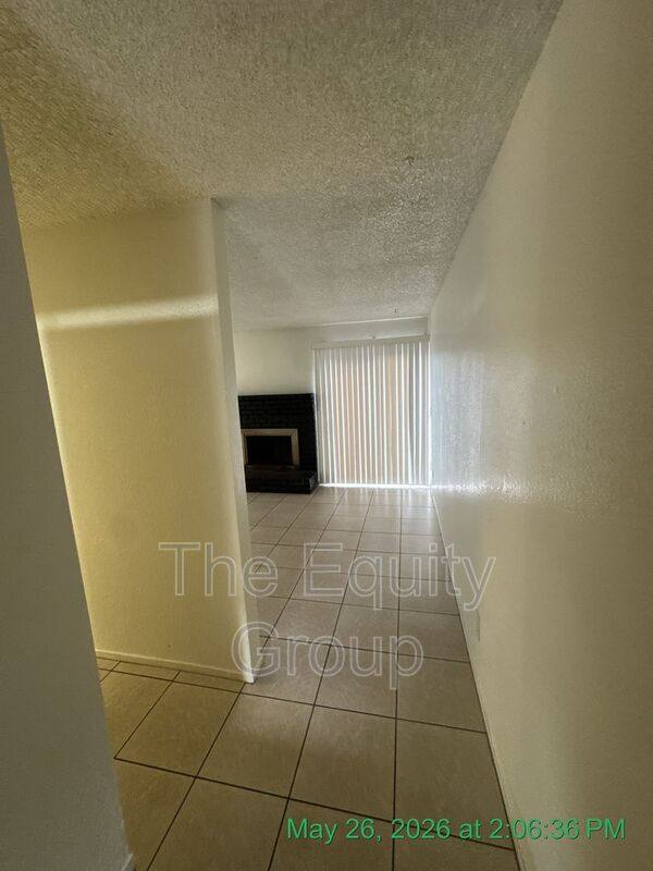 Townhouse for rent at 3525 S County Center, Visalia, CA 93277