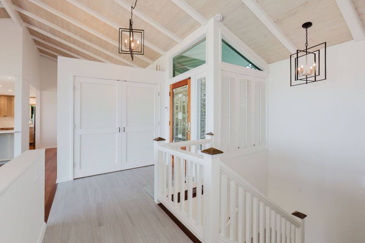 House for rent at 15550 Broom St NE, Bainbridge Island, WA 98110