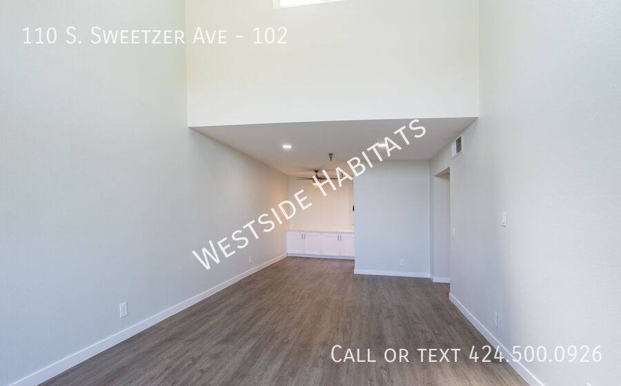 Apartment for rent at 110 S Sweetzer Ave, Los Angeles, CA 90048