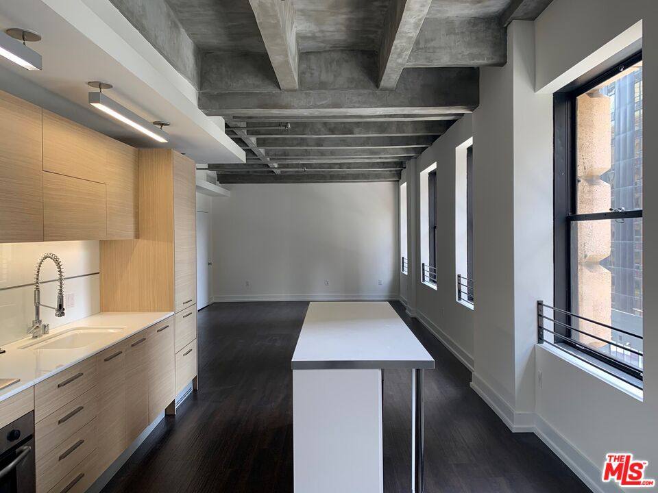 House for rent at 727 W 7th St, Los Angeles, CA 90017
