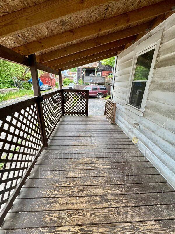 House for rent at 3150 Lecky Ave, Pittsburgh, PA 15212