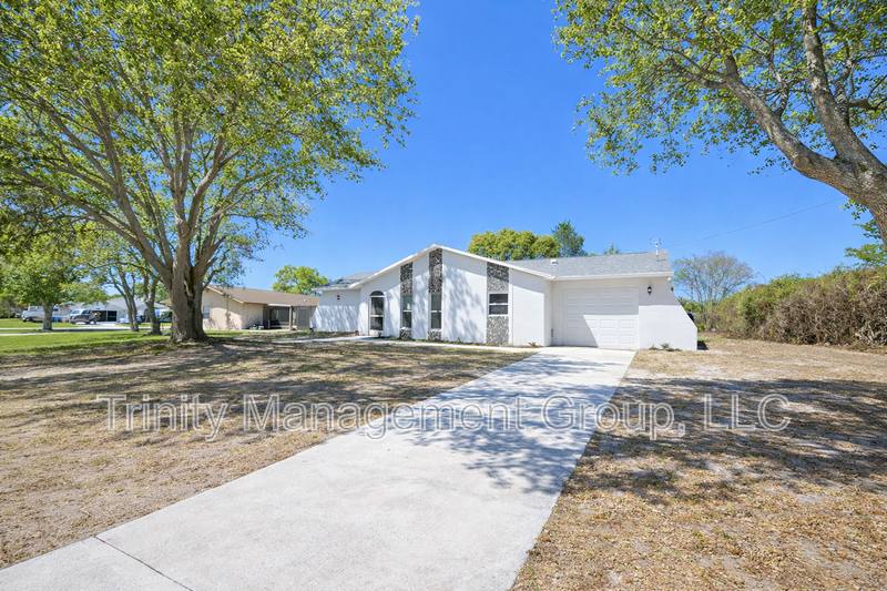 House for rent at 10449 Mayflower Rd, Spring Hill, FL 34608