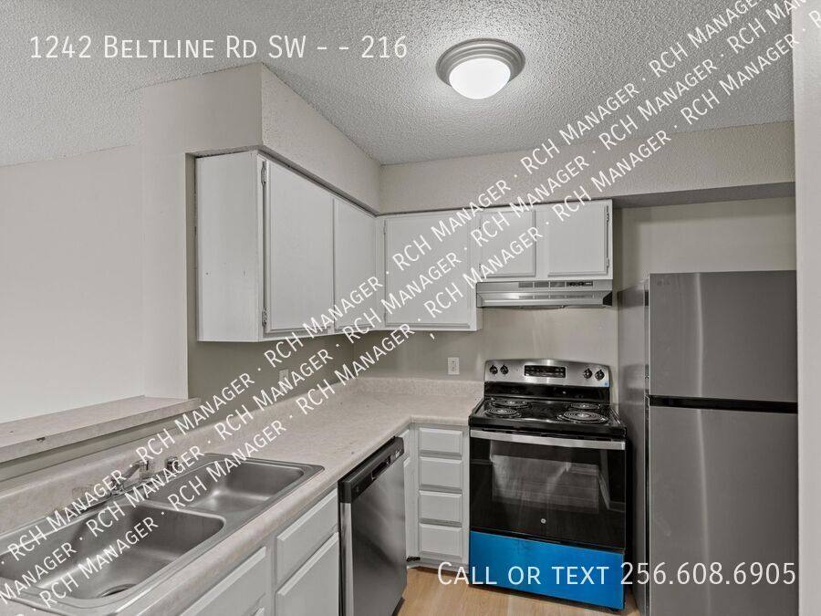 Apartment for rent at 1242 Beltline Rd SW, Decatur, AL 35601