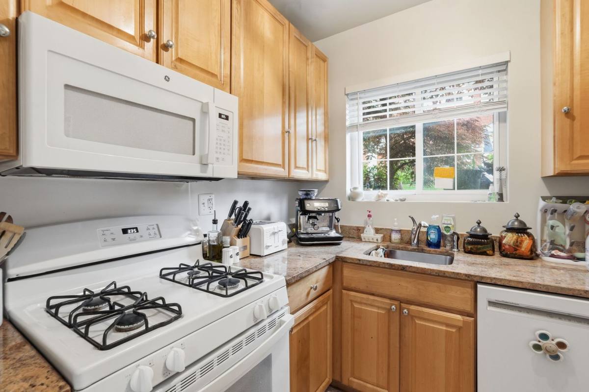 Condo for rent at 3727 Lyons Lane, Alexandria, VA 22302