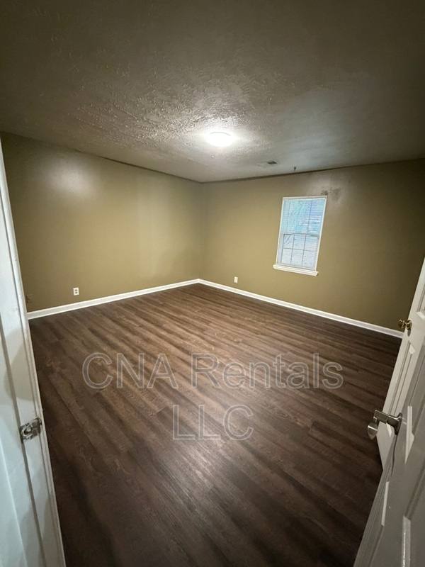 Apartment for rent at 901 Westland Dr SW, Marietta, GA 30066
