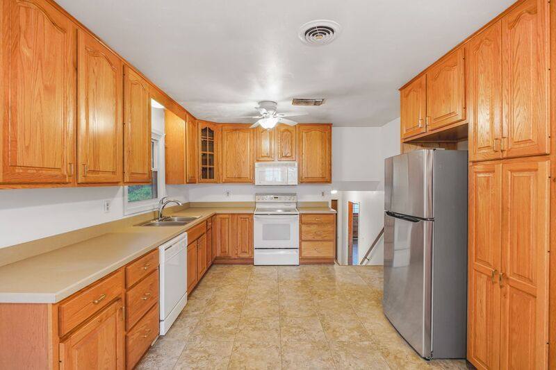 House for rent at 408 Deerwood Dr, Fredericksburg, VA 22401