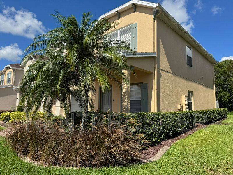 Townhouse for rent at 16617 Cedar Crest Dr, Orlando, FL 32828