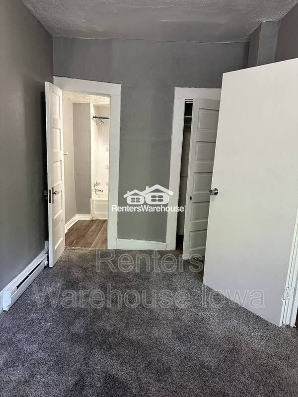 Apartment for rent at 732 19th St #2, Des Moines, IA 50314