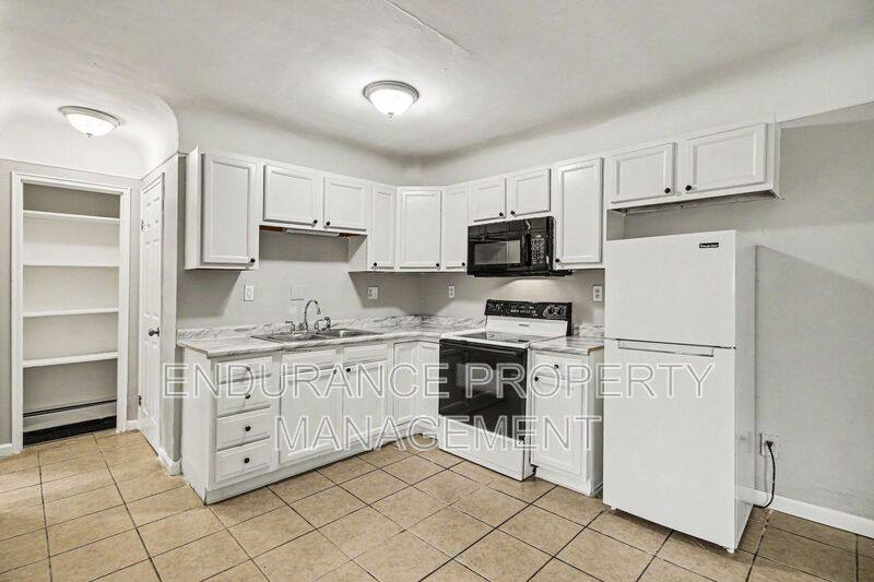 Apartment for rent at 1932 Truitt Ave #1, Cincinnati, OH 45212