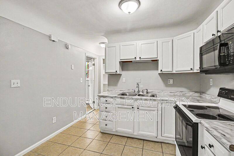 Apartment for rent at 1932 Truitt Ave #1, Cincinnati, OH 45212