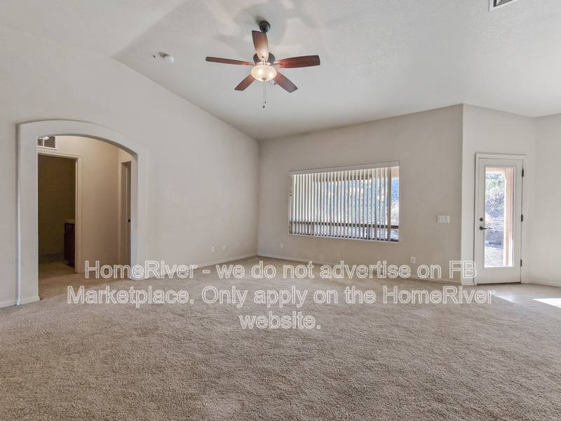 House for rent at 4042 Columbia Dr, Lake Havasu City, AZ 86406