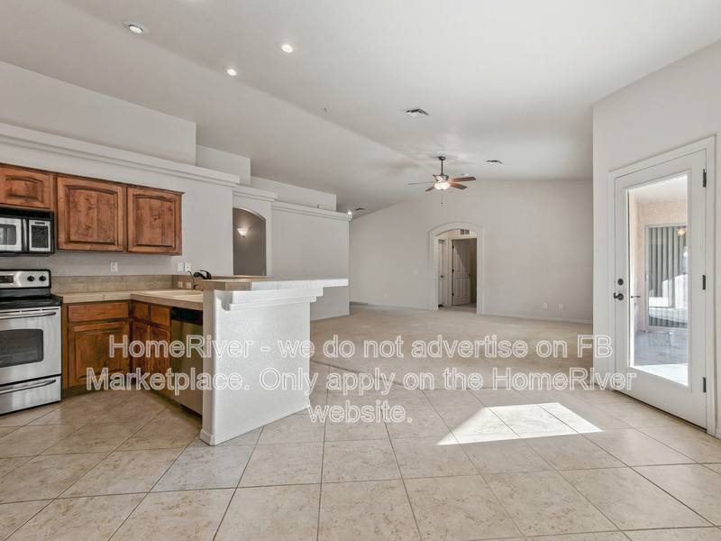 House for rent at 4042 Columbia Dr, Lake Havasu City, AZ 86406