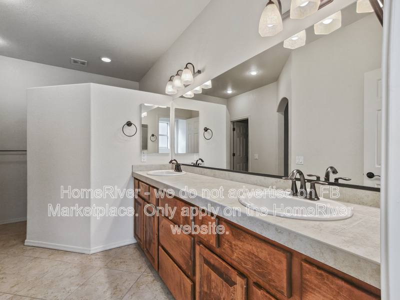 House for rent at 4042 Columbia Dr, Lake Havasu City, AZ 86406
