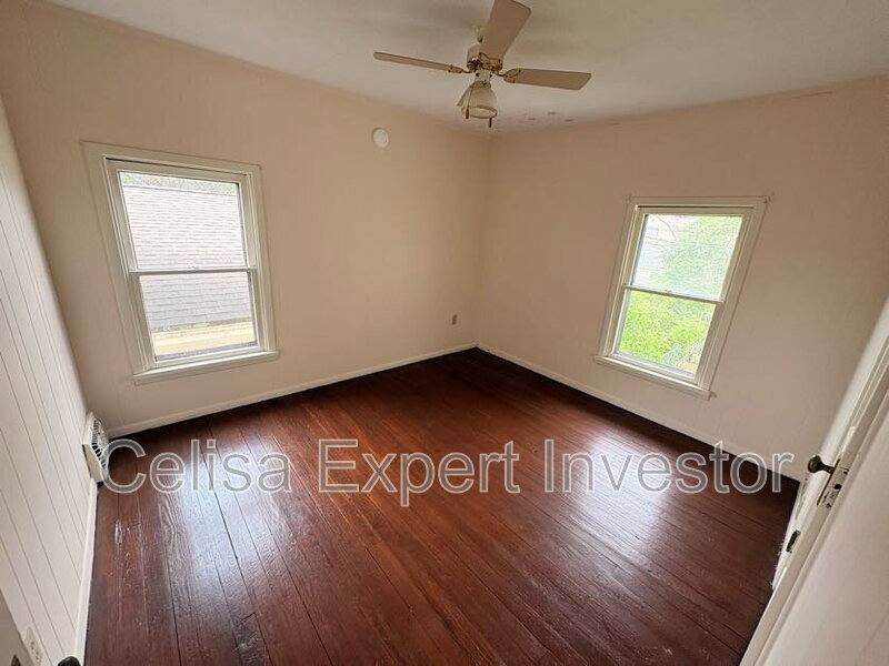 House for rent at 3221 S Harrison St, Fort Wayne, IN 46807