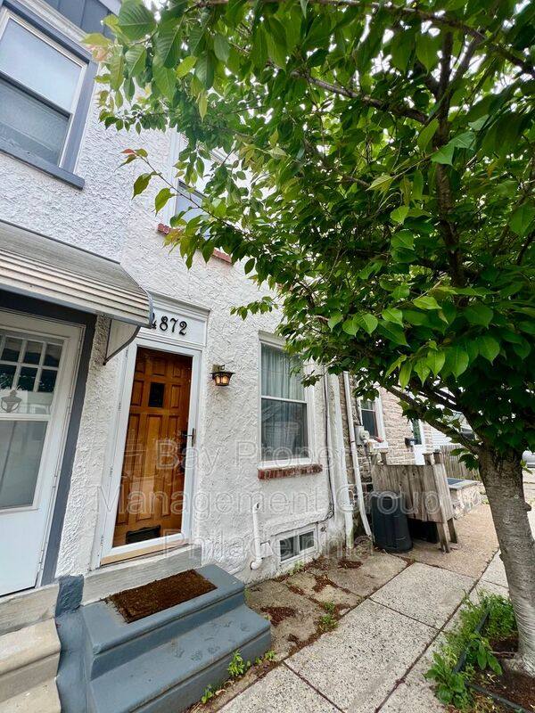 Townhouse for rent at 4872 Ogle St, Philadelphia, PA 19127