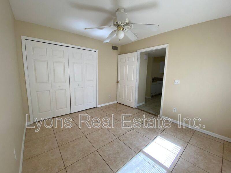 Apartment for rent at 3806 SW 7th Place #102, Cape Coral, FL 33914