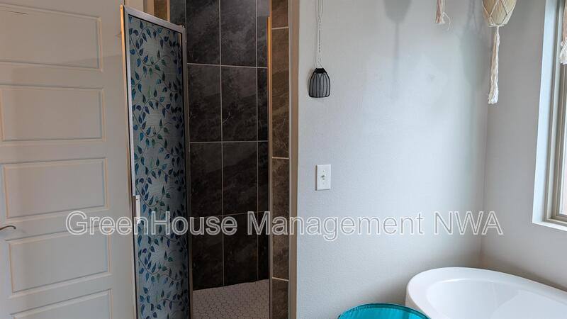 House for rent at 1261 Hope St, Centerton, AR 72719
