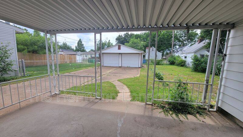 House for rent at 6320 Arthur Ave, Saint Louis, MO 63139