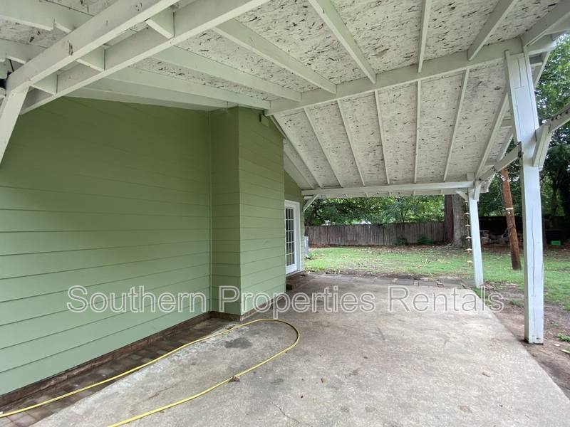 House for rent at 290 Lemont Dr, Fayetteville, NC 28303