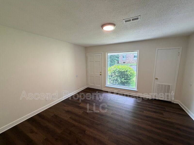 House for rent at 3341 Pinewood Ave #B, Chattanooga, TN 37411