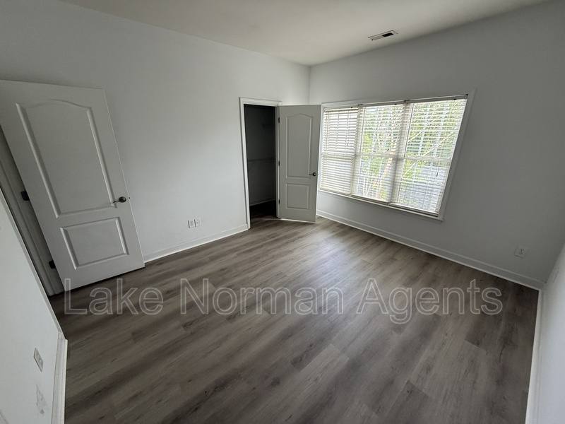 Townhouse for rent at 10031 Ansonborough Square, Huntersville, NC 28078