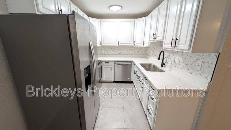 Townhouse for rent at 25 N Cottonwood St #43, Chandler, AZ 85225