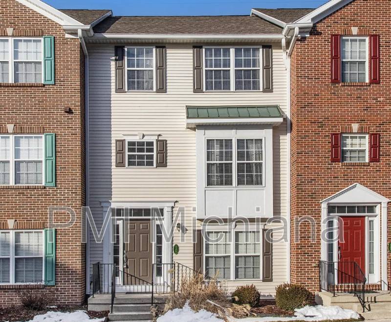 Townhouse for rent at 129 Clancy St, South Bend, IN 46637