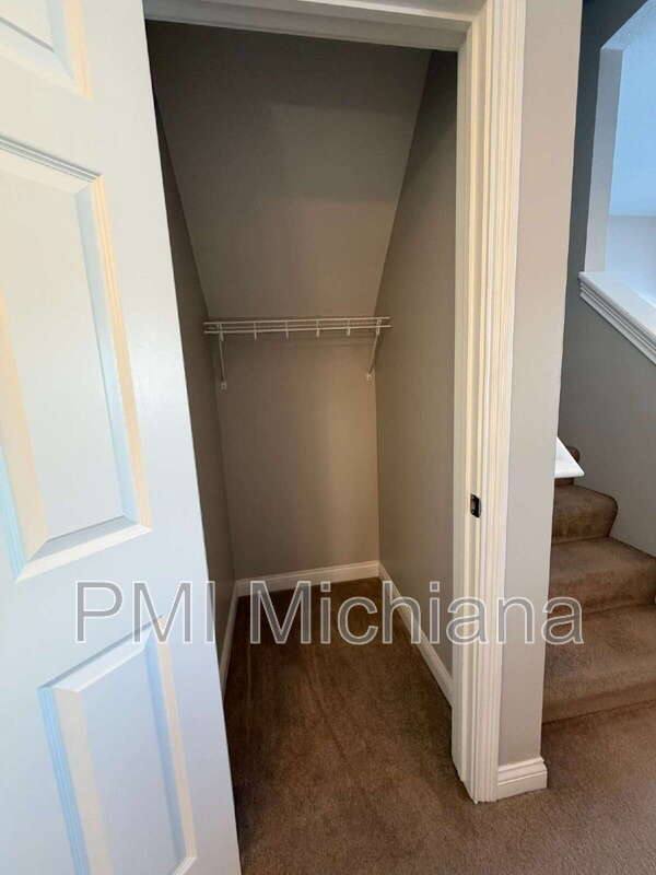 Townhouse for rent at 129 Clancy St, South Bend, IN 46637