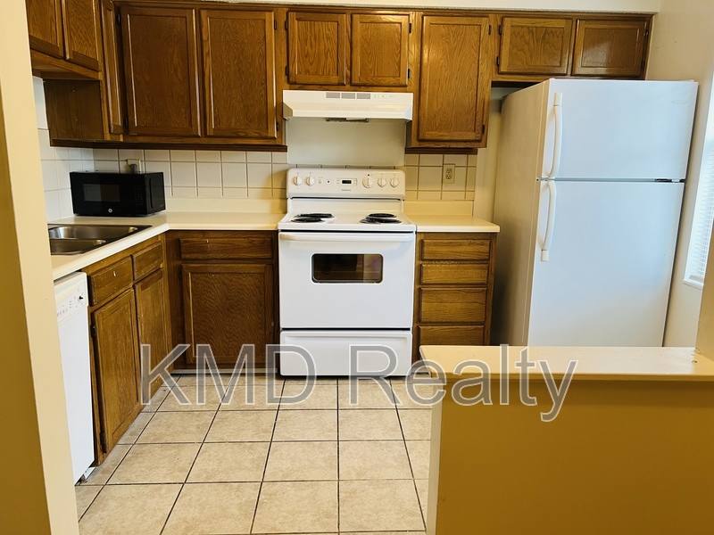 Townhouse for rent at 630 Lex Dr, Charlotte, NC 28262