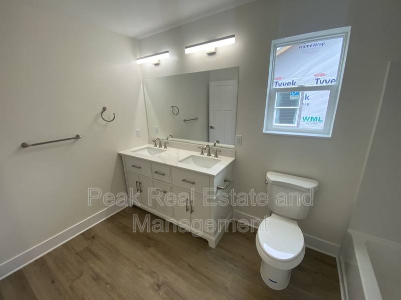 House for rent at 2016 Towner Ave SW, Grand Rapids, MI 49503