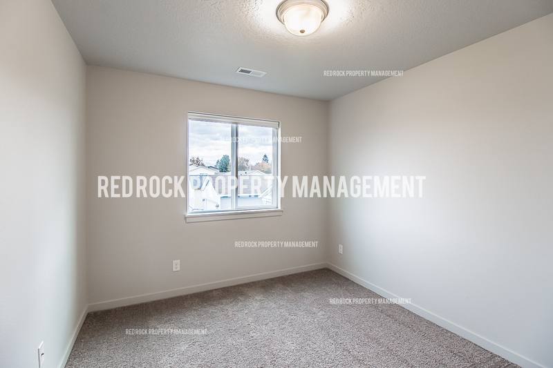 Apartment for rent at 201 S Woodlawn Lane, Spokane, WA 99216