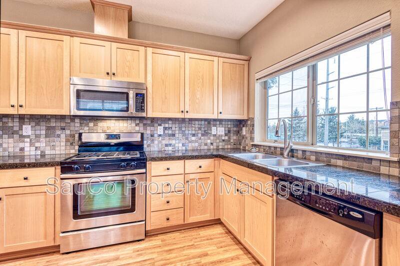 Condo for rent at 8712 NE Delamere Way, Beaverton, OR 97006