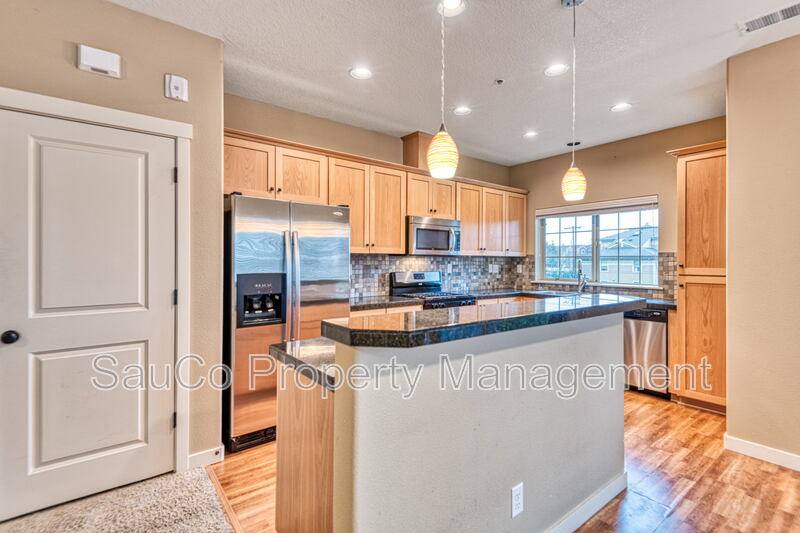 Condo for rent at 8712 NE Delamere Way, Beaverton, OR 97006