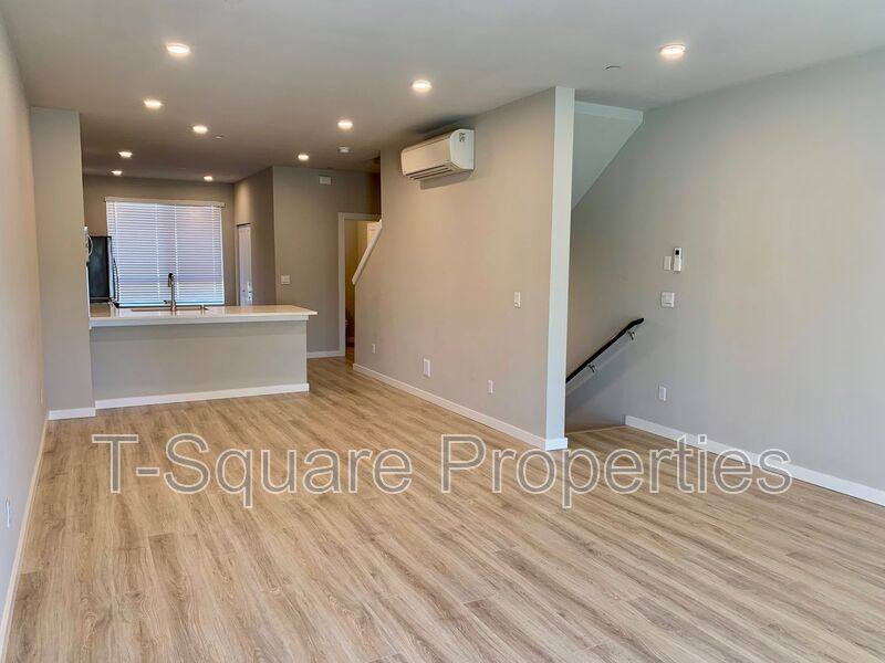 Townhouse for rent at 14925 44th Ave W #B3, Lynnwood, WA 98087