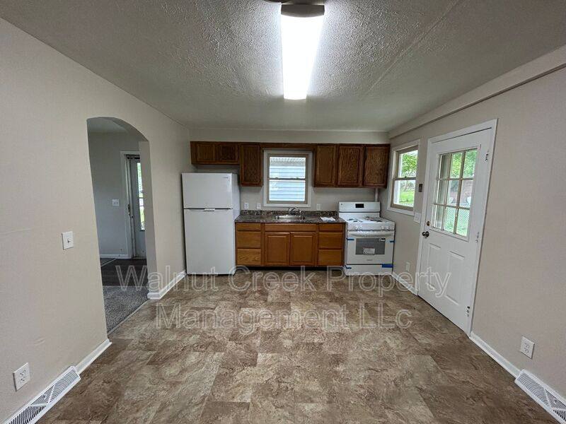 House for rent at 2056 McKinley Ave, Lorain, OH 44055