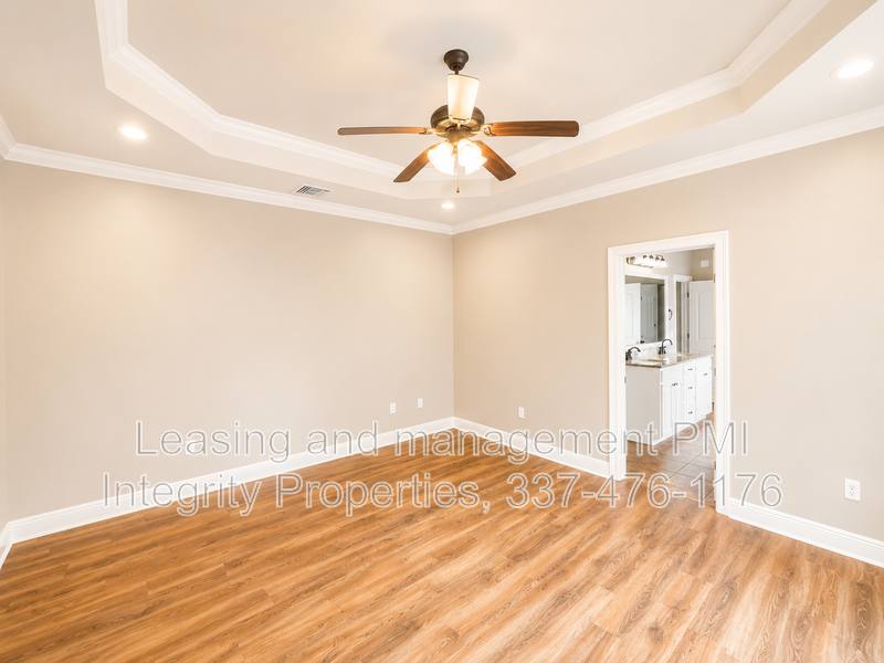 House for rent at 213 Woodhaven Rd, Youngsville, LA 70592