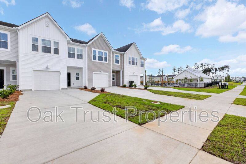 Townhouse for rent at 753 Ridgley Dr, Summerville, SC 29486