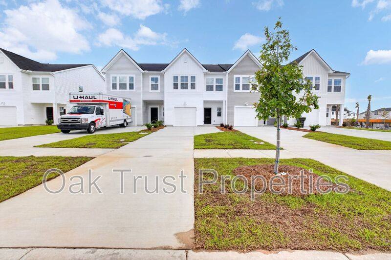 Townhouse for rent at 753 Ridgley Dr, Summerville, SC 29486