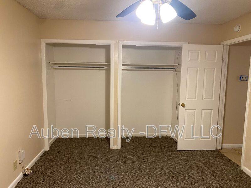 House for rent at 1615 N Alexander St, Sherman, TX 75092