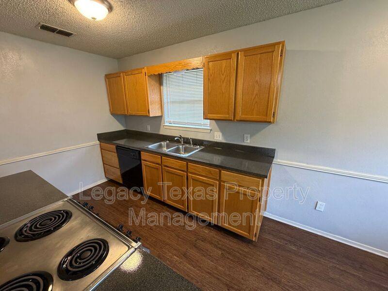 House for rent at 203 Willana Court, Cleburne, TX 76033